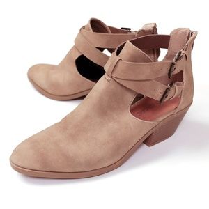 Booties with straps & buckles, tan, sz 11